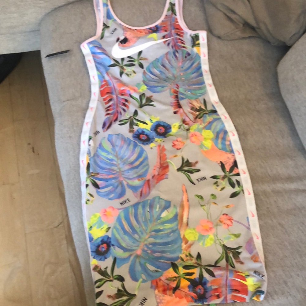 Nike nwt $59
